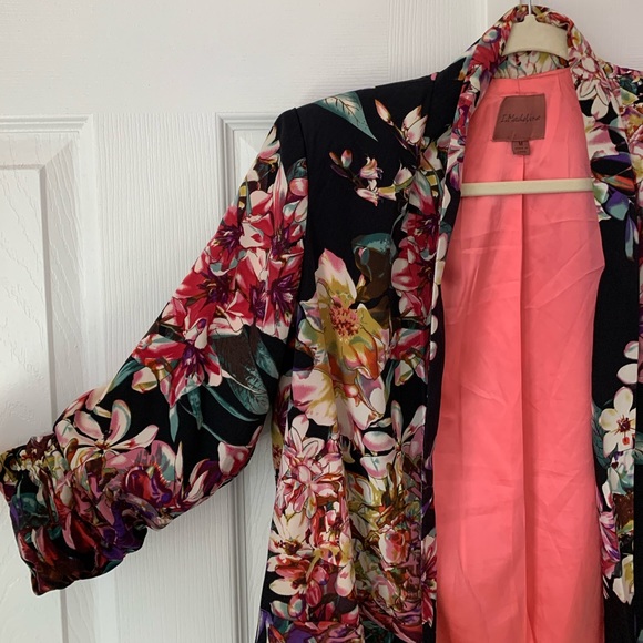 Power Blazer - Picture 3 of 8